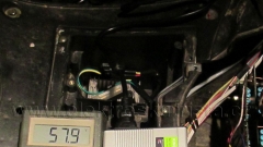 Měnič 48/12 V - umístění pod podlahou elektroskútru.